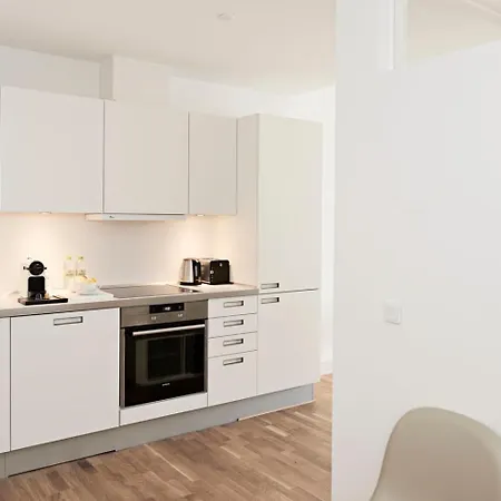 Cool 1-bed With Private Rooftop-terrace