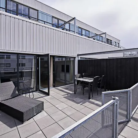 Cool 1-bed With Private Rooftop-terrace *